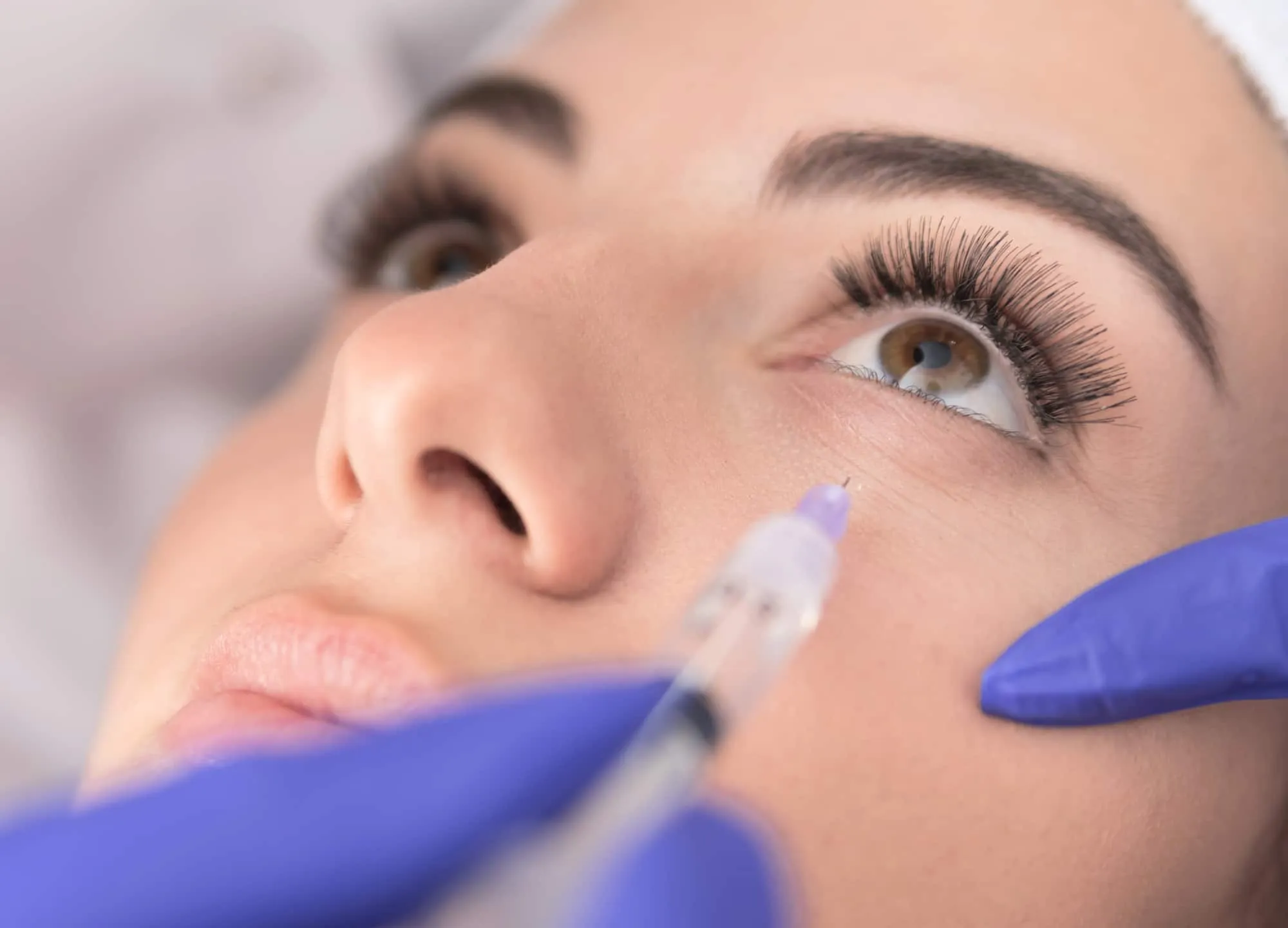 تزریق ژل و بوتاکس در استان گیلان شهر رشت
